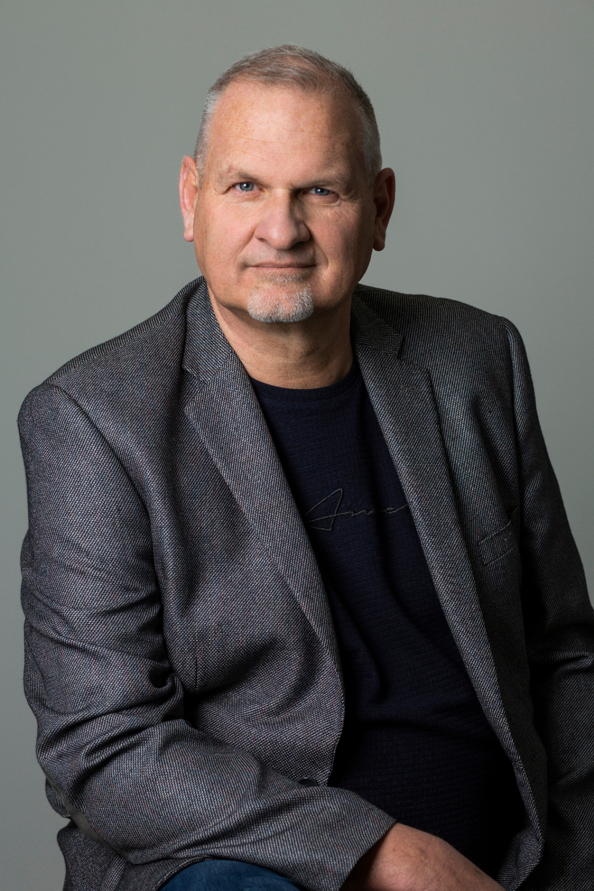 Shift2Clarity AI founder and industrial AI strategist